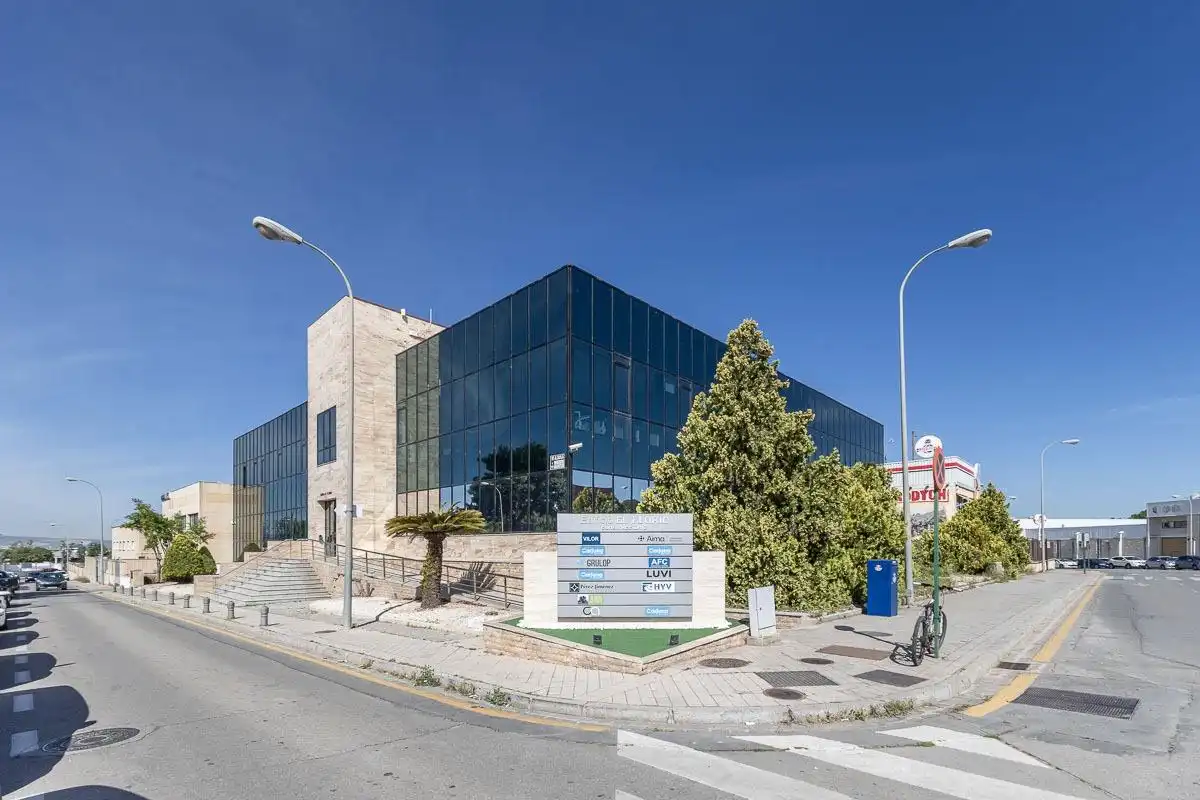 Exterior view of Office for rent in Granada  with Air Conditioner and Furnished