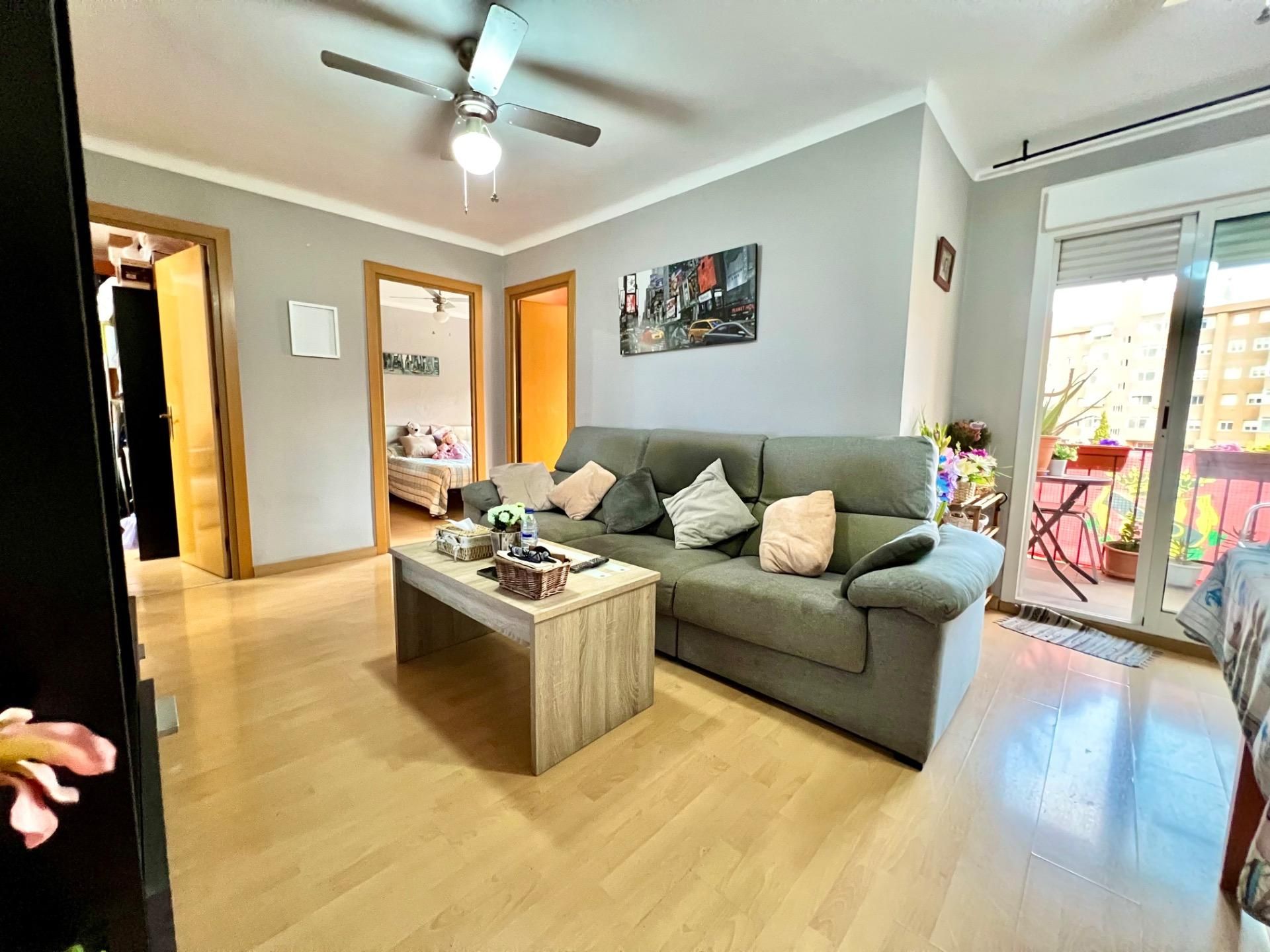 Living room of Flat for sale in  Tarragona Capital  with Air Conditioner, Parquet flooring and Terrace