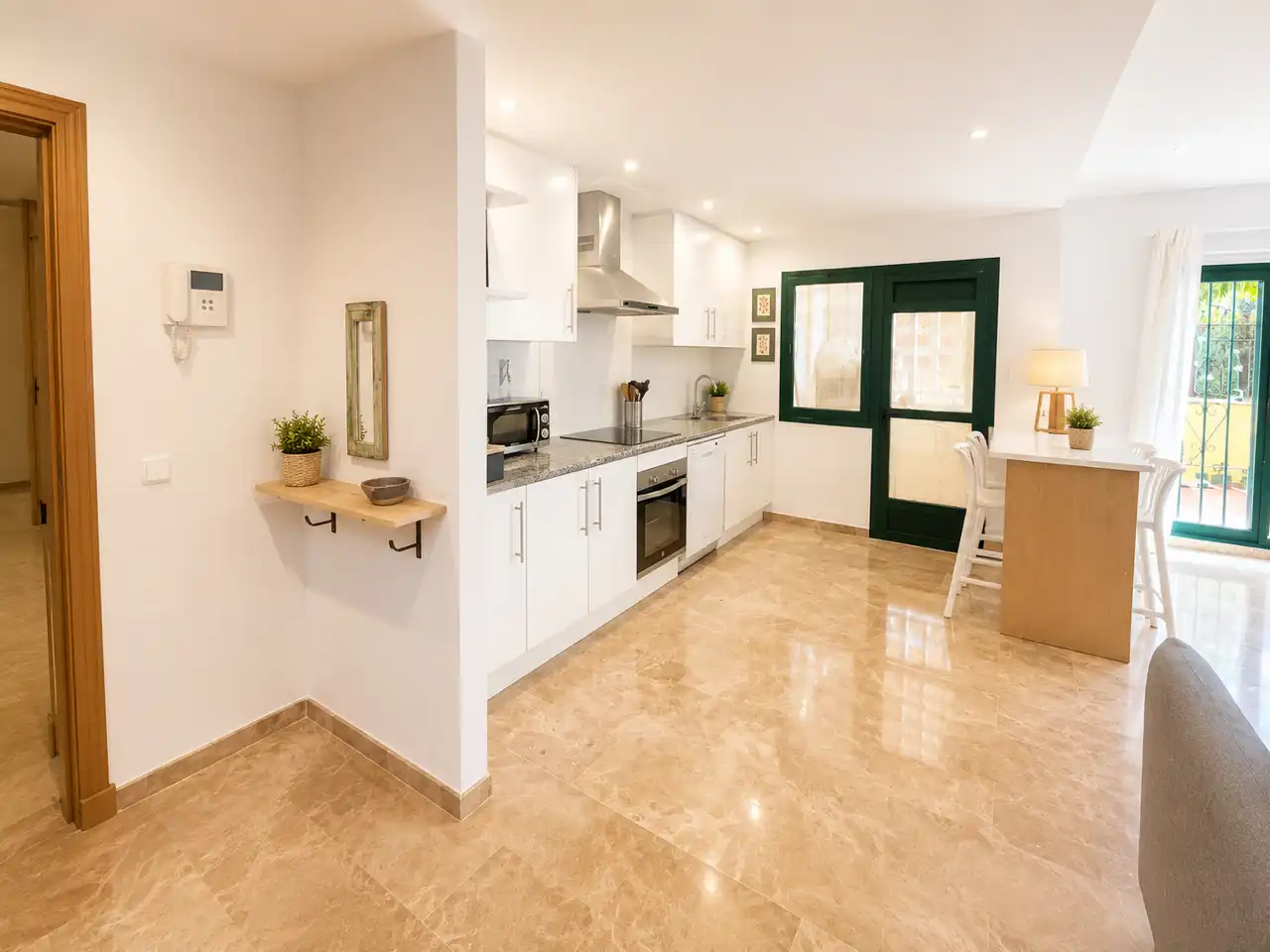 Kitchen of Flat for rent in Marbella  with Air Conditioner, Heating and Terrace
