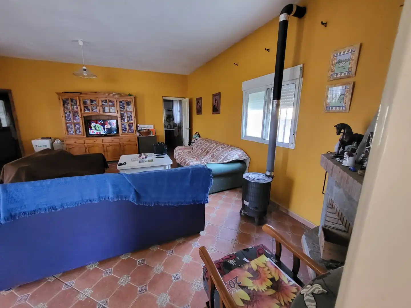 Sala d'estar de Finca rústica en venda en Medina Sidonia amb Calefacció, Jardí privat i Terrassa