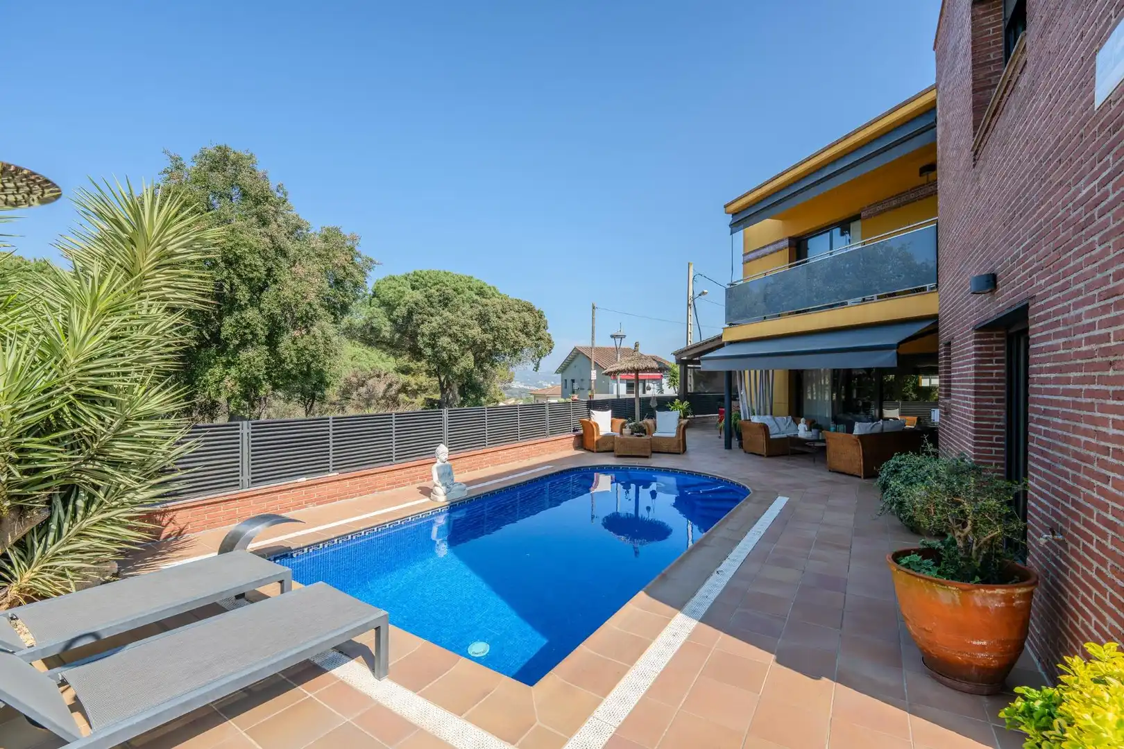Vista exterior de Casa o xalet en venda en Lloret de Mar amb Calefacció, Jardí privat i Terrassa