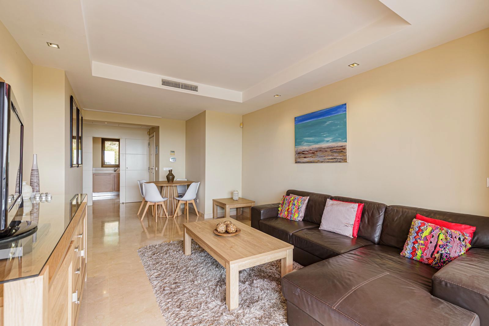 Living room of Duplex for sale in Benahavís  with Air Conditioner, Terrace and Storage room