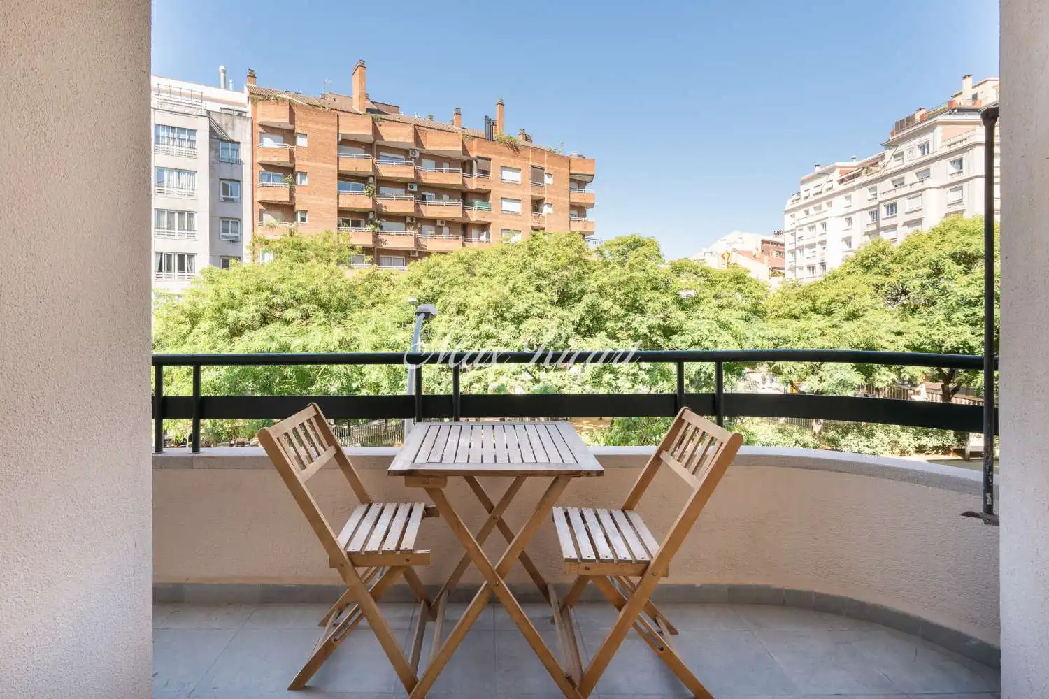 Exterior view of Flat for sale in Barcelona  with Heating, Terrace and Balcony