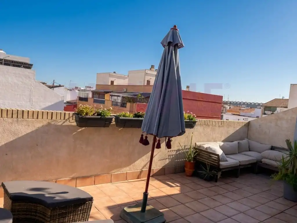 Terrassa de Àtic de lloguer en Valencia amb Aire condicionat, Moblat i Forn