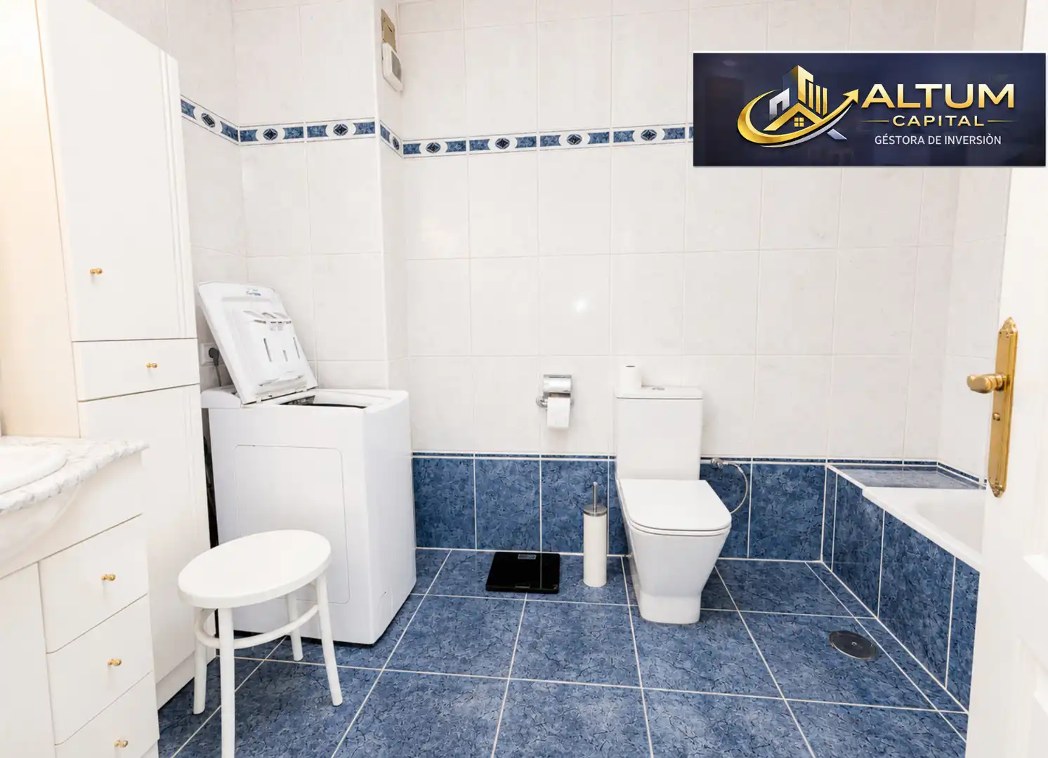 Bathroom of Flat for sale in Adeje  with Storage room, Furnished and Oven