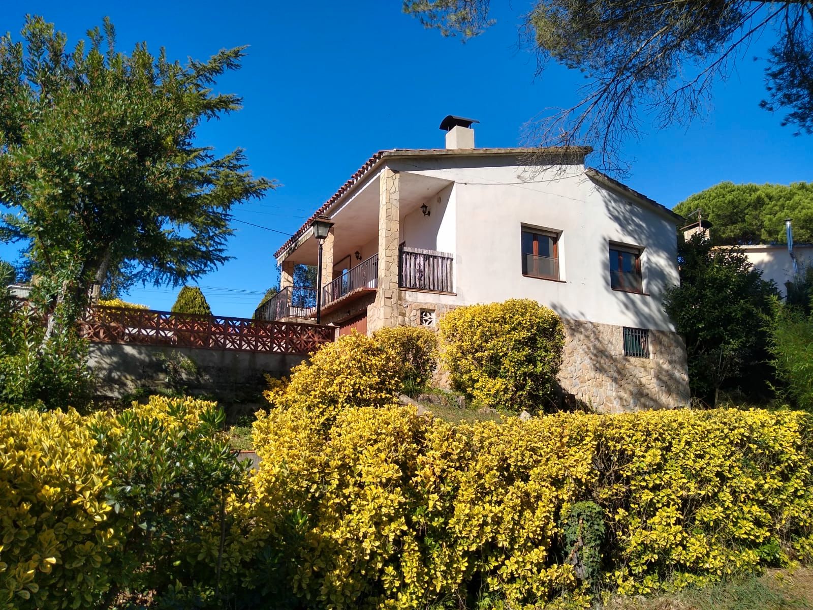 Vista exterior de Casa o chalet en venta en Llagostera con Calefacción, Jardín privado y Terraza