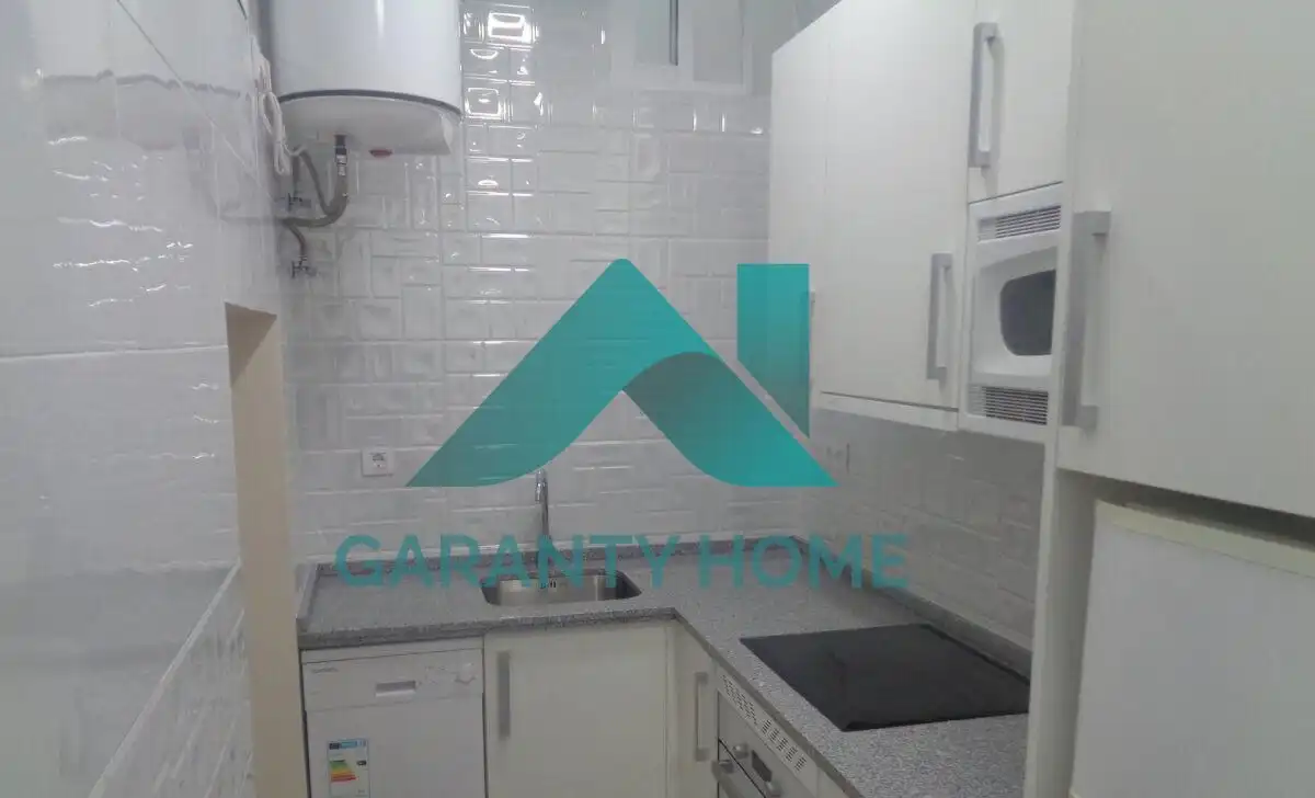 Cocina de Apartamento en venta en Cáceres con Aire acondicionado, Calefacción y Amueblado