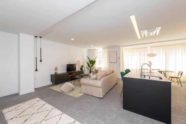 Piso en Alquiler en Ensanche - Diputación