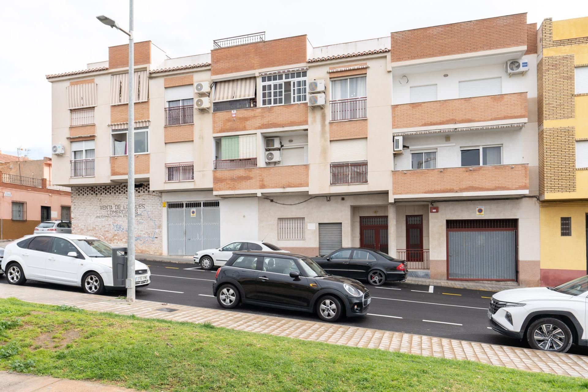 Exterior view of Flat for sale in Motril  with Air Conditioner and Balcony