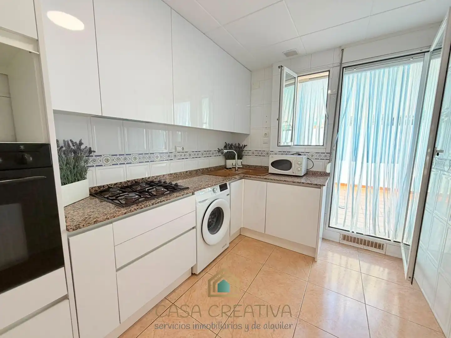 Cocina de Casa adosada en venta en Picanya con Jardín privado, Terraza y Trastero