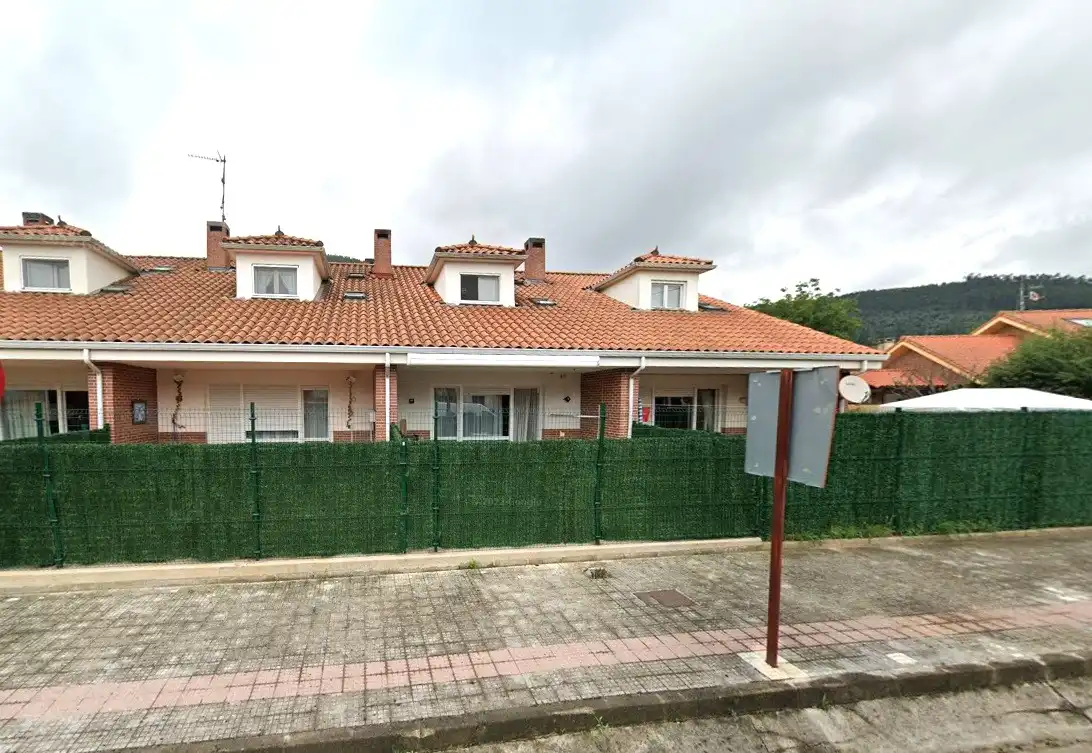 Piso en venta en La Cueva, Castañeda