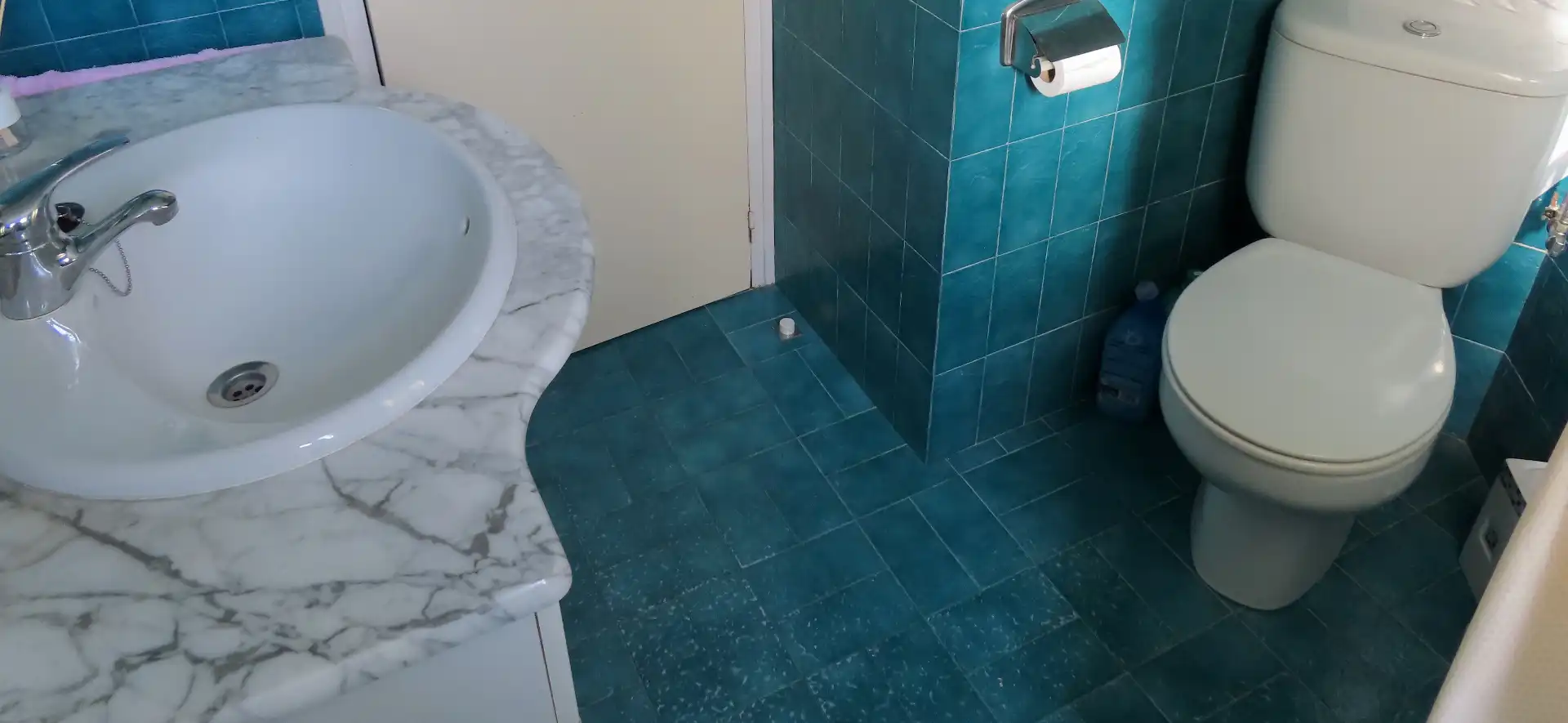 Baño de Piso en venta en Empuriabrava con Jardín privado, Terraza y Amueblado
