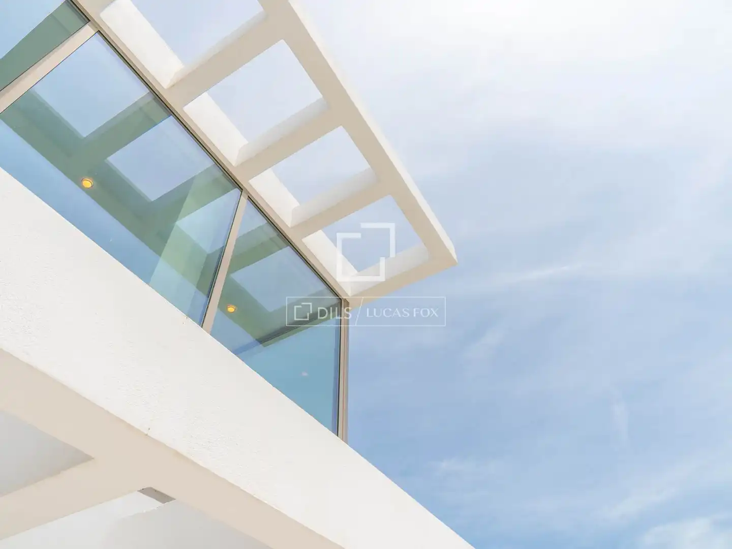 Exterior view of Houses for sale in Torrent  with Air Conditioner, Private garden and Terrace