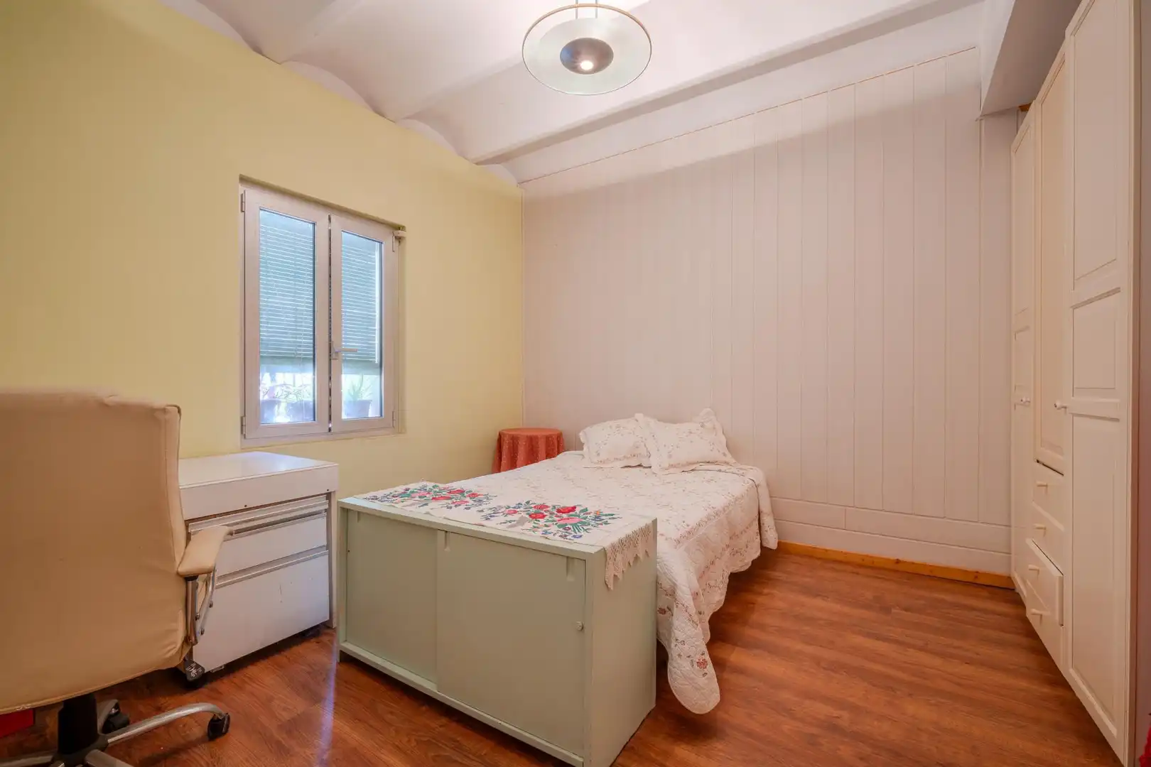 Habitación de Piso en venta en Girona con Parquet
