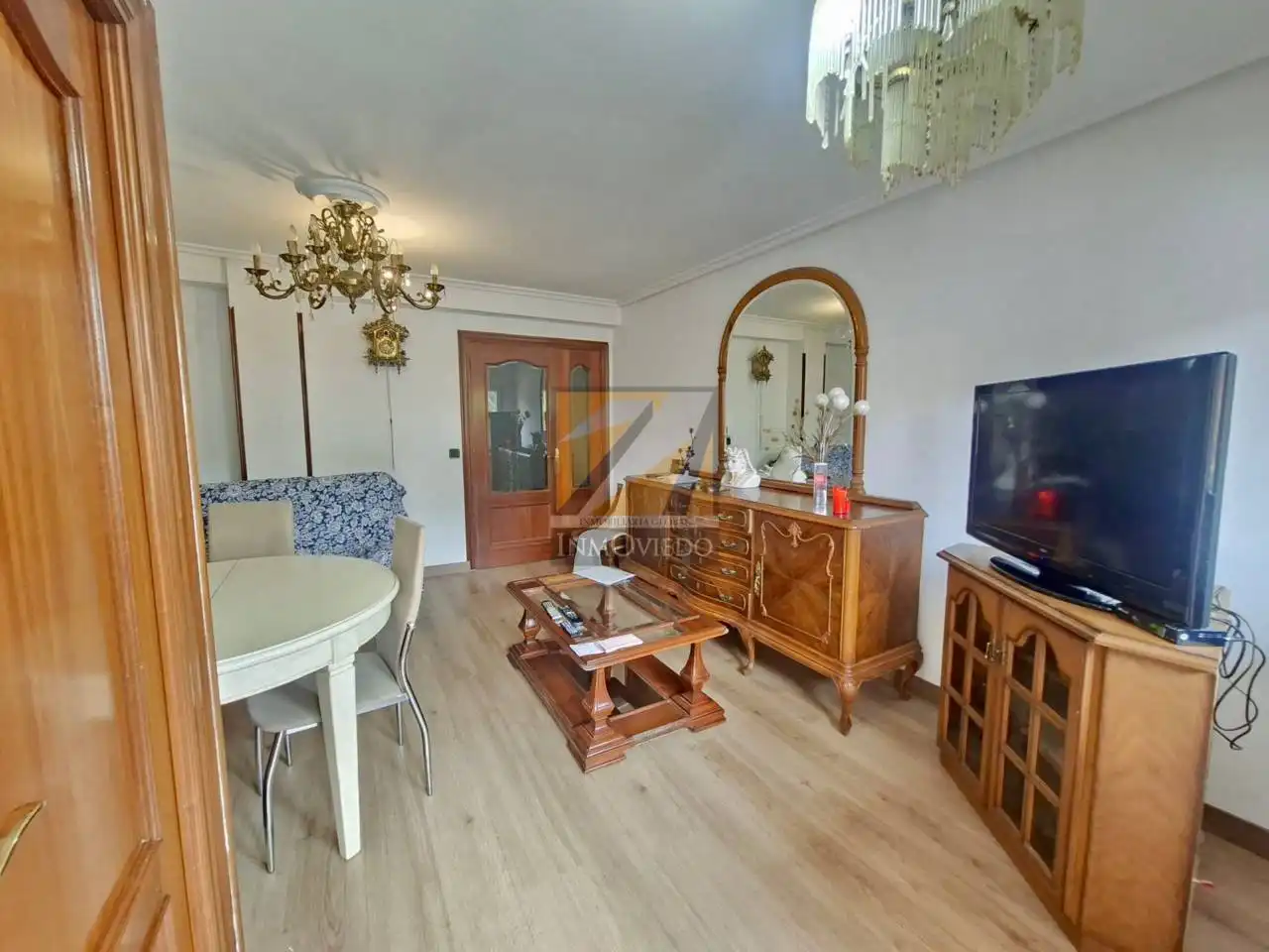 Living room of Flat for sale in Oviedo   with Heating, Terrace and Storage room