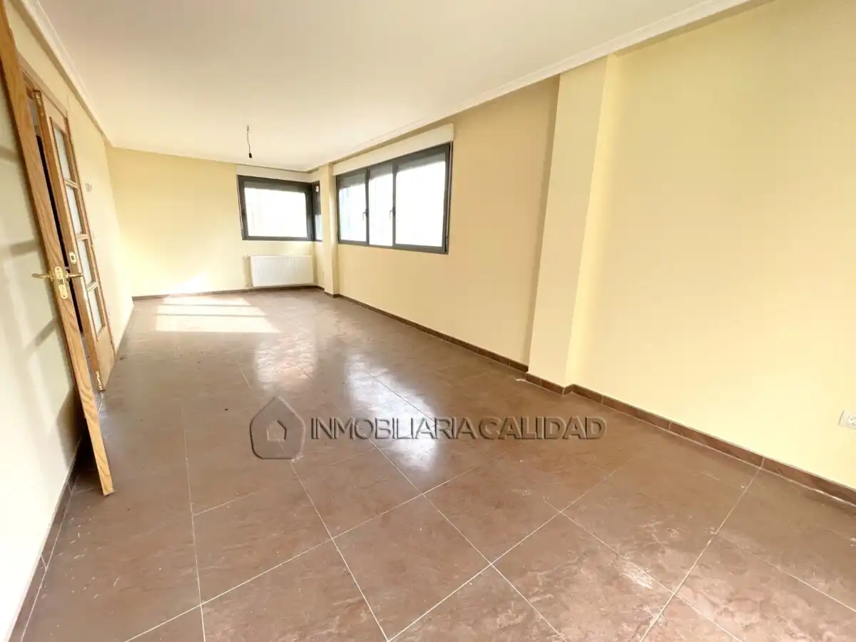 Casa o xalet en venda en Alfoz de Quintanadueñas amb Calefacció