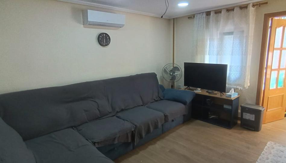 Photo 1 of Flat for sale in Calle de San Maximiliano, Ventas, Madrid