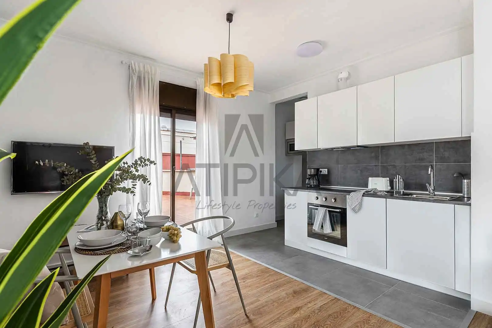 Attic for rent in El Camp de l'Arpa del Clot