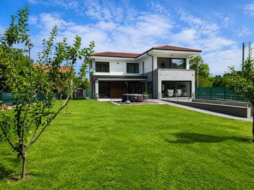Casa amb balcó en venda a Quintana