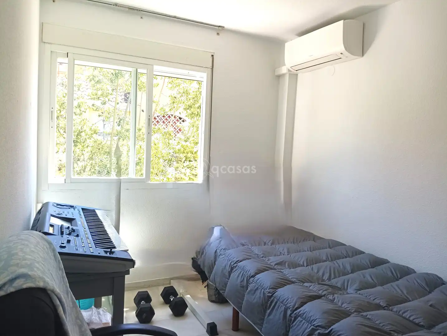 Habitación de Piso en venta en Benalmádena con Aire acondicionado, Terraza y Amueblado