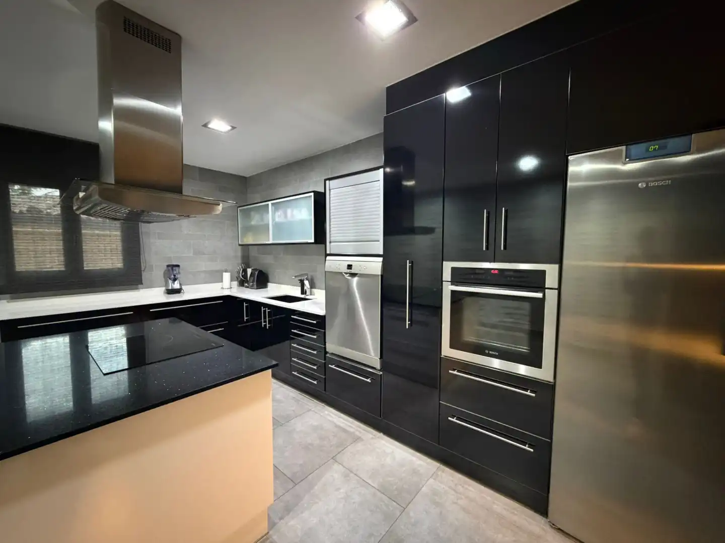 Kitchen of Houses for sale in Albesa  with Air Conditioner, Heating and Parquet flooring