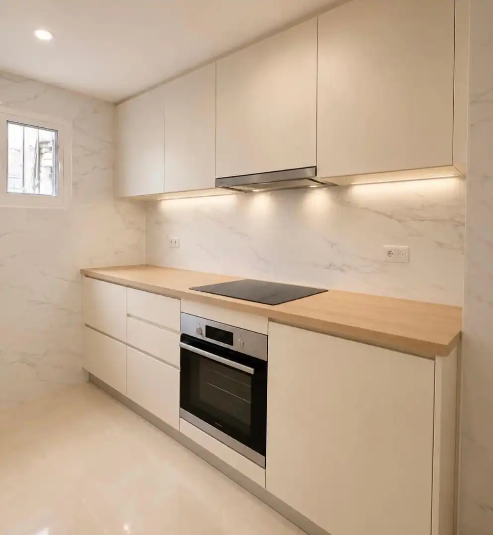 Cocina de Piso en venta en Badalona con Horno