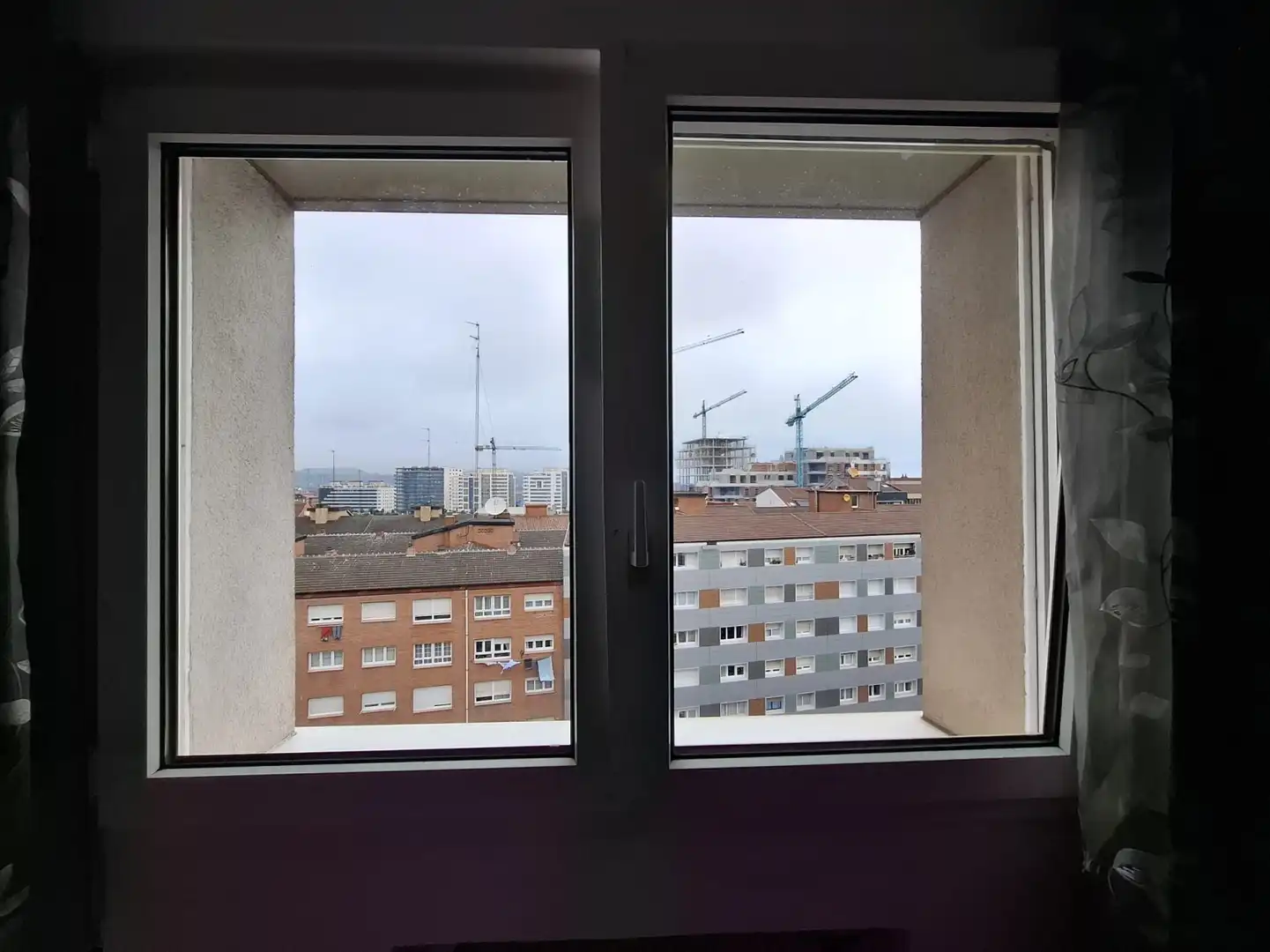 Schlafzimmer von Wohnung zur Miete in Gijón  mit Heizung und Parkett