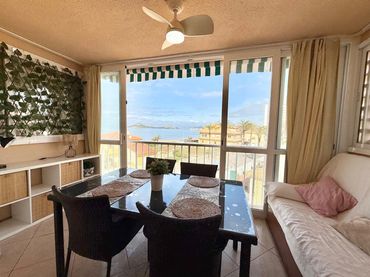 Appartement compact avec balcon à louer à Zona Galúa - Calnegre