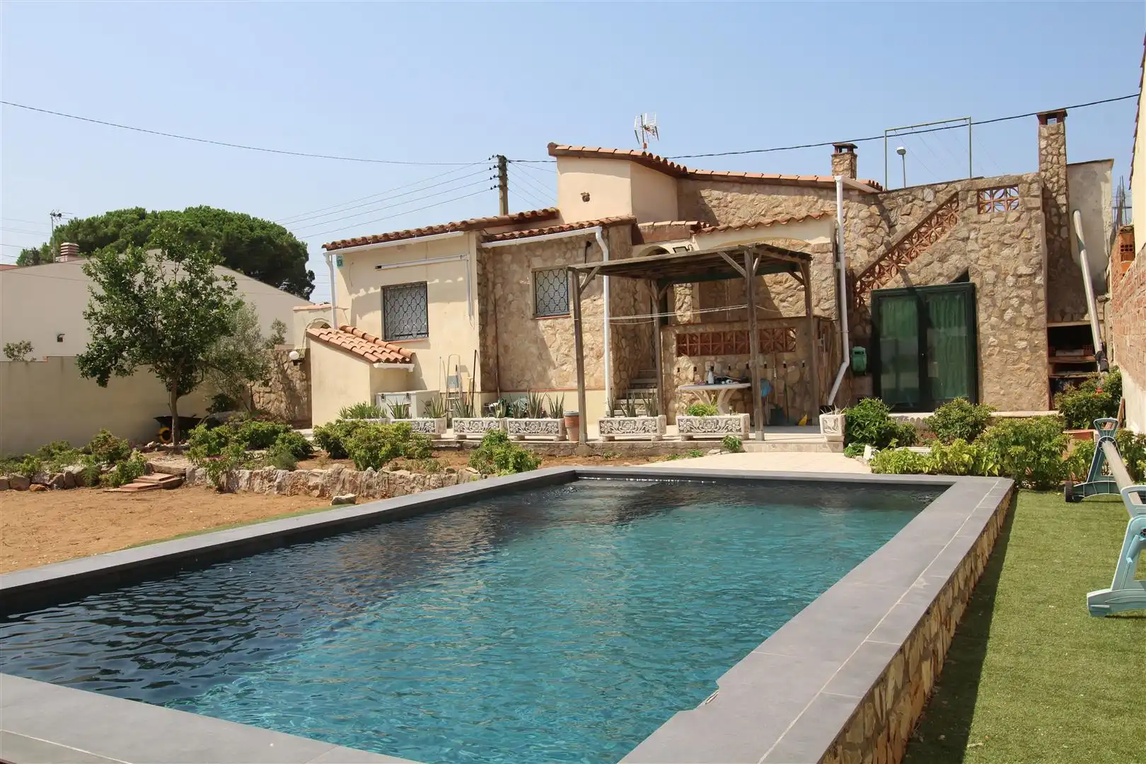 Schwimmbecken von Haus oder Chalet zum Verkauf in L'Escala mit Privatgarten, Terrasse und Abstellraum