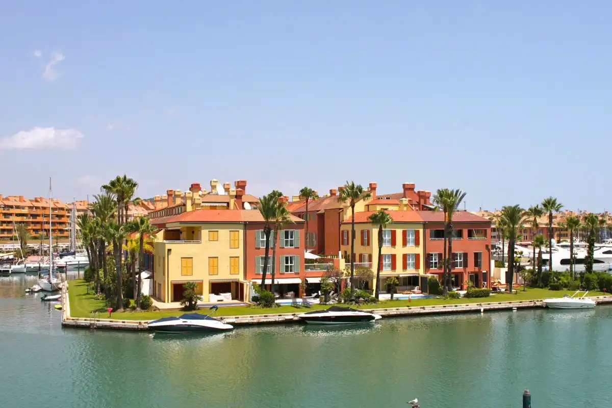 Apartment zum Verkauf in Puerto de Sotogrande - La Marina, imagen 2