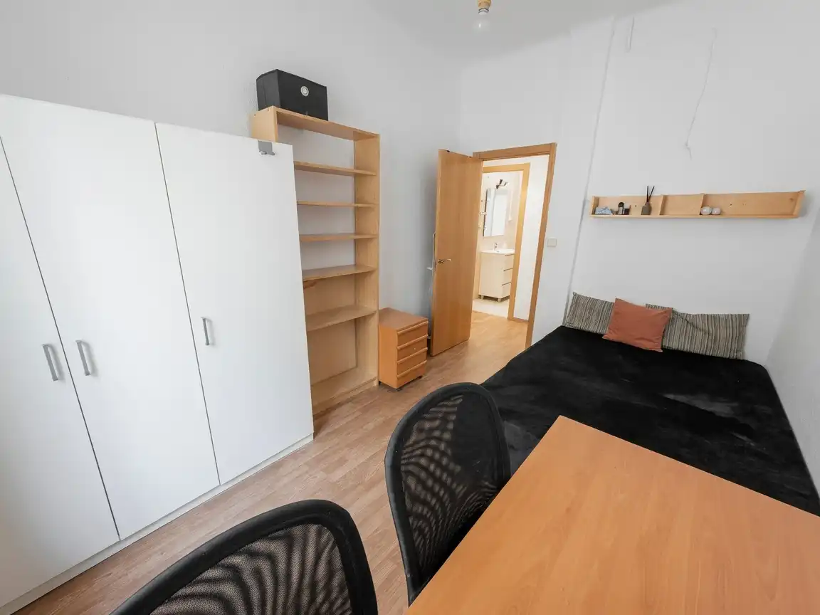Habitación de Piso en venta en Madrid con Aire acondicionado y Calefacción