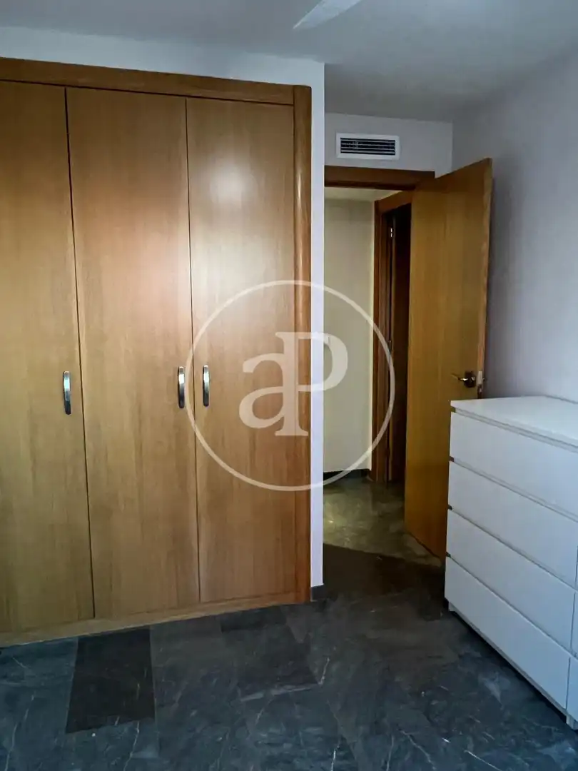 Bedroom of Flat for rent in Valencia  with Air Conditioner, Terrace and Furnished