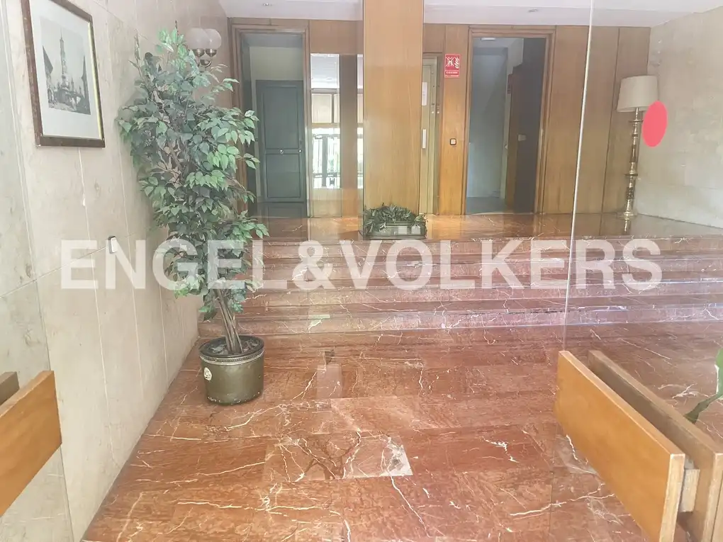 Pis amb ascensor de lloguer a Juan de Urbieta, imagen 28