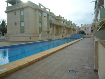 Piscina de Apartament en venda en Xeraco amb Terrassa, Balcó i Piscina comunitària