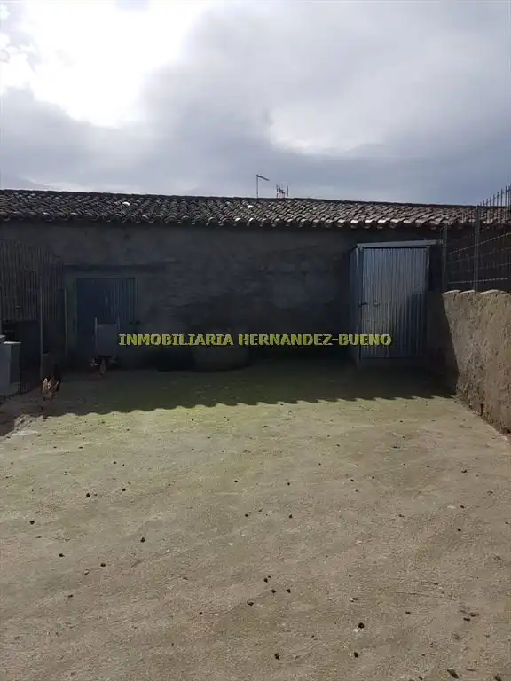Aparcament de Casa o xalet en venda en Fresno Alhándiga amb Calefacció i Terrassa