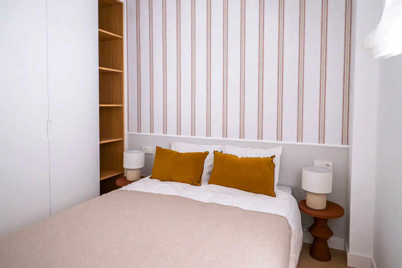 Habitación de Piso en venta en Madrid con Aire acondicionado, Calefacción y Jardín privado