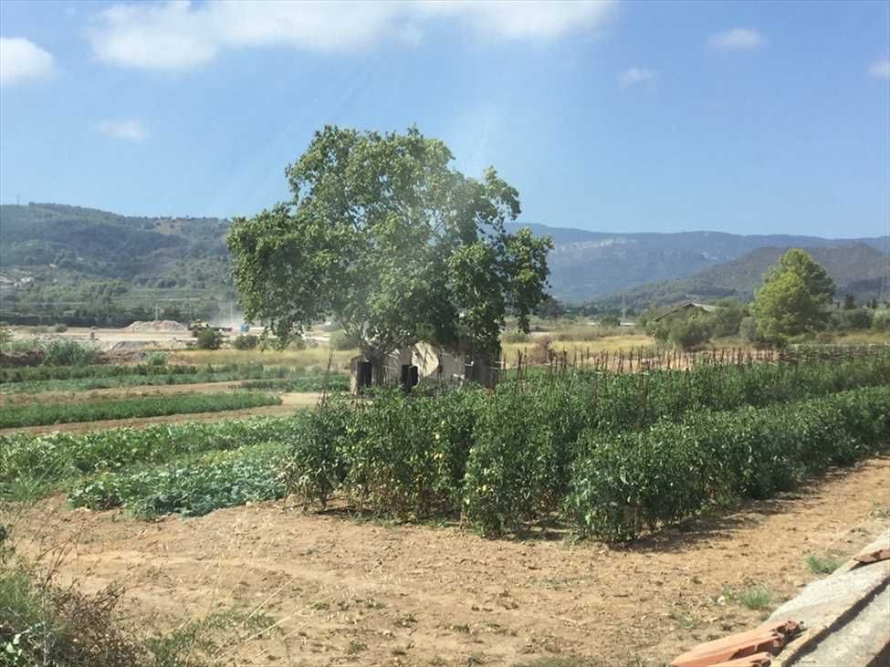 Country house for sale in Les Borges del Camp