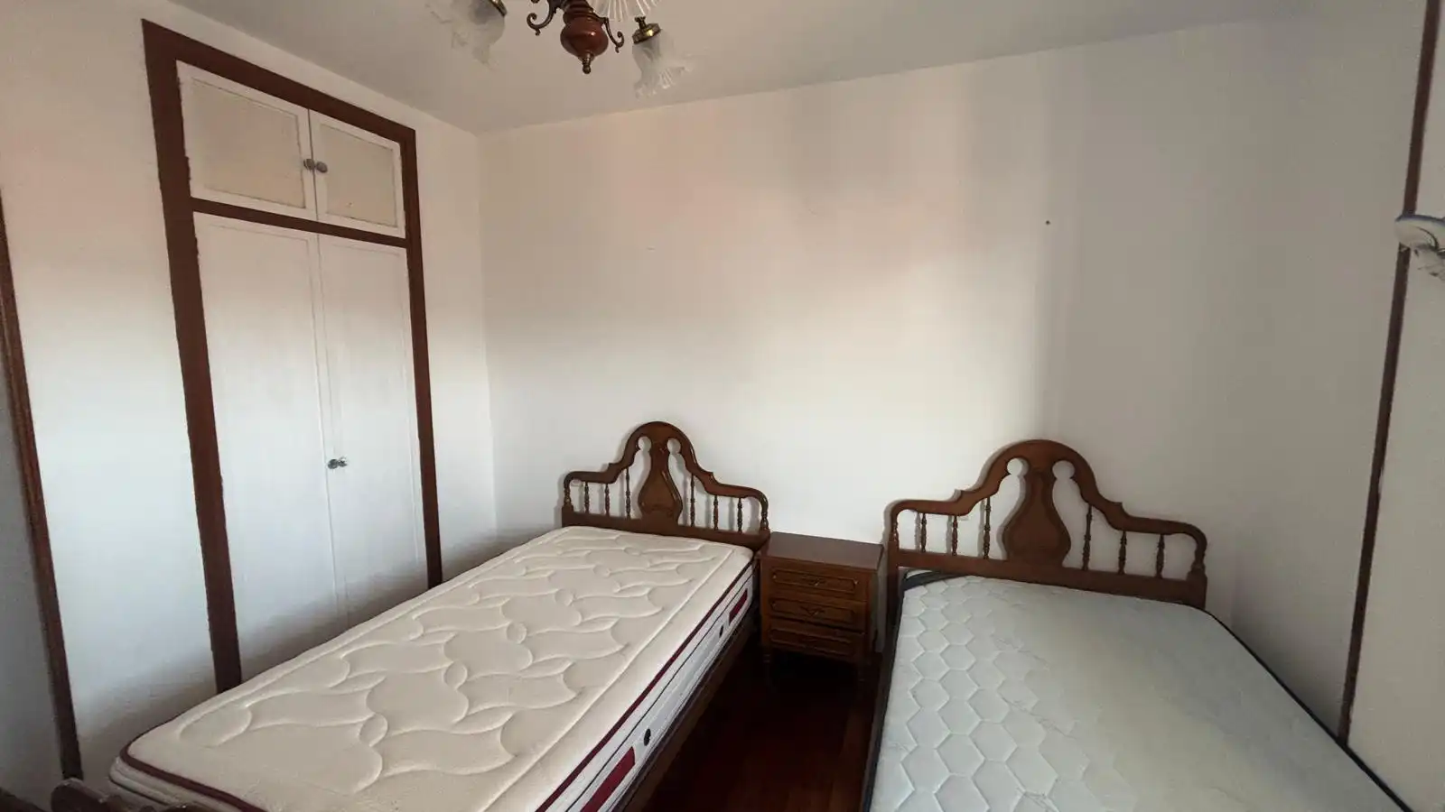 Schlafzimmer von Wohnung zum Verkauf in Rasines mit Heizung, Möbliert und Ofen