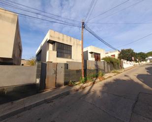 Vista exterior de Casa o xalet en venda en Teià amb Jardí privat, Terrassa i Piscina