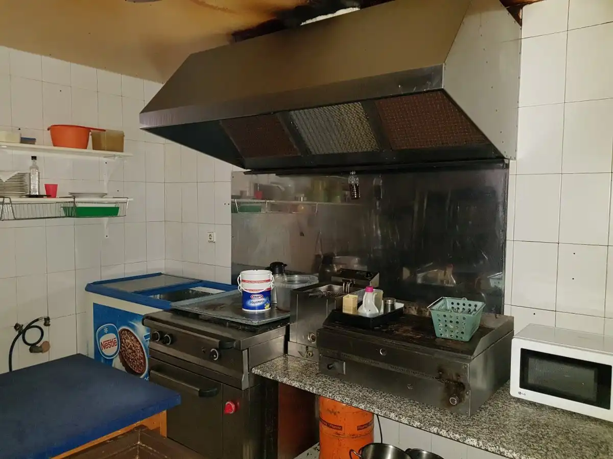 Cocina de Local en venta en Ponferrada con Aire acondicionado