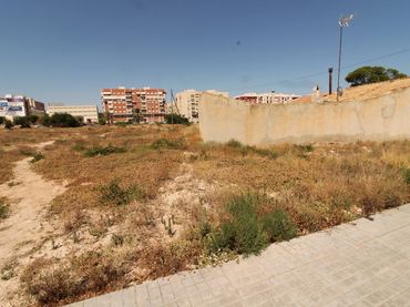 Terreny residencial en venda a Carrer Formentera del Segura