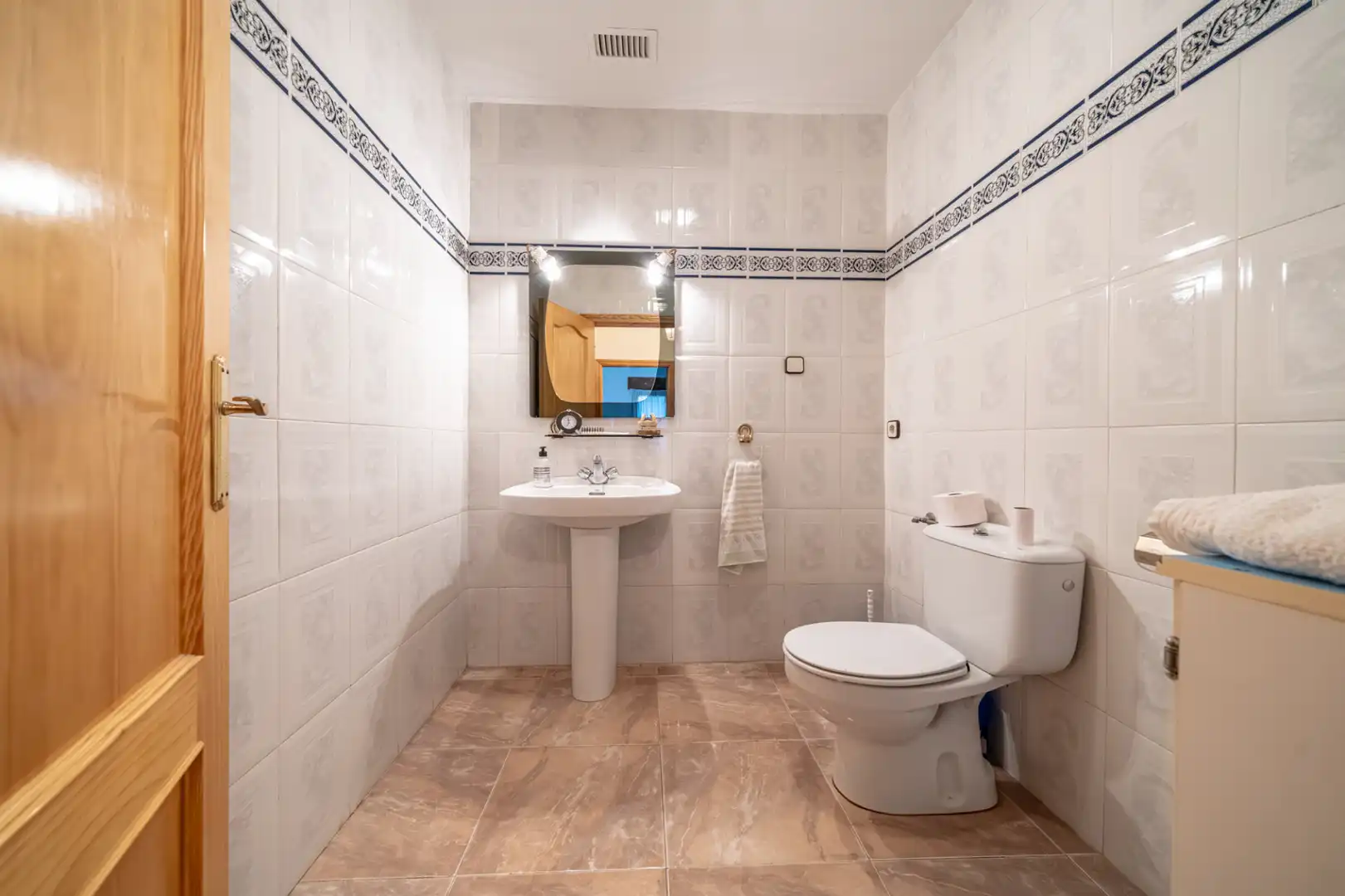 Bathroom of Detached homes for sale in Chinchón  with Air Conditioner, Heating and Private garden