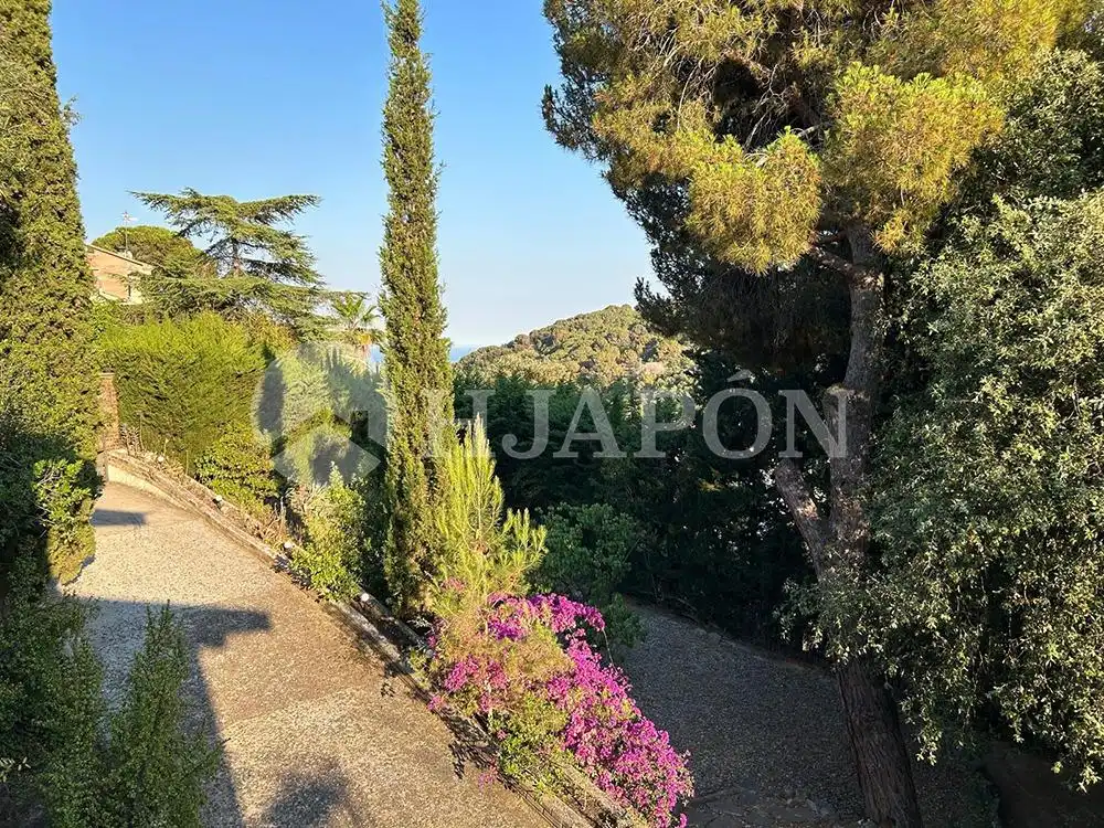 Garden of Houses for sale in Alella, Barcelona