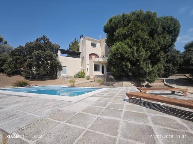 Casa-chalet en Venta en Calle Don Felipe de África en Pino Alto - Navarredonda