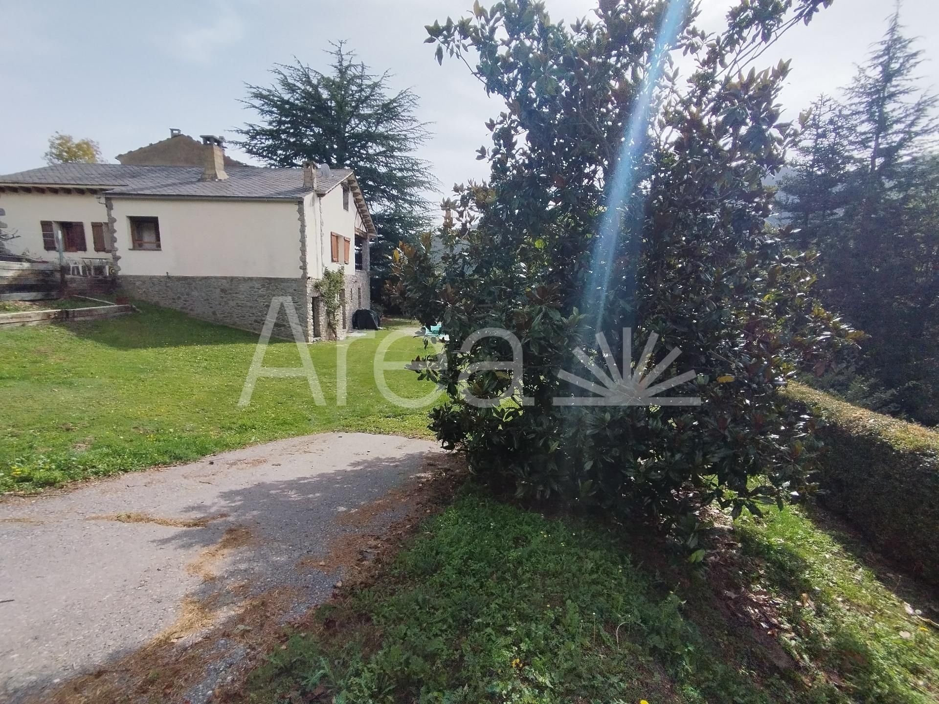 Casa o xalet en venda a Carretera Planoles, Planoles