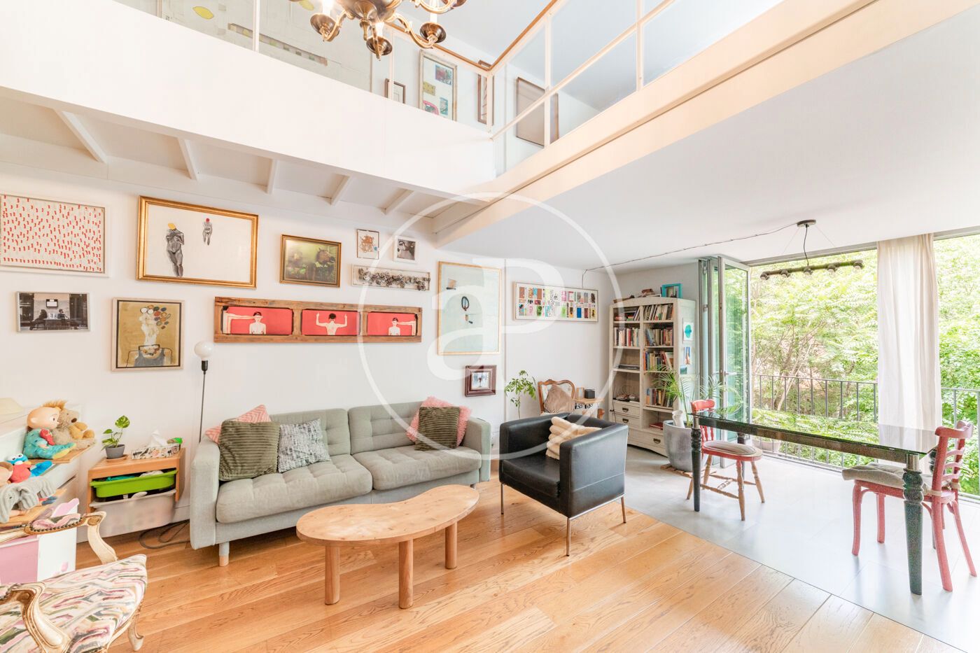 Sala d'estar de Pis en venda en  Madrid Capital amb Calefacció, Terrassa i Traster