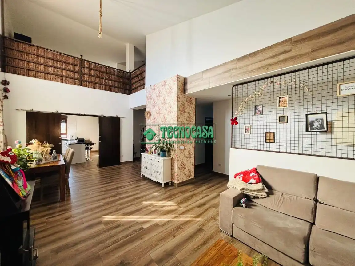 Casa amb piscina en venda a Casarrubios del Monte pueblo, imagen 5