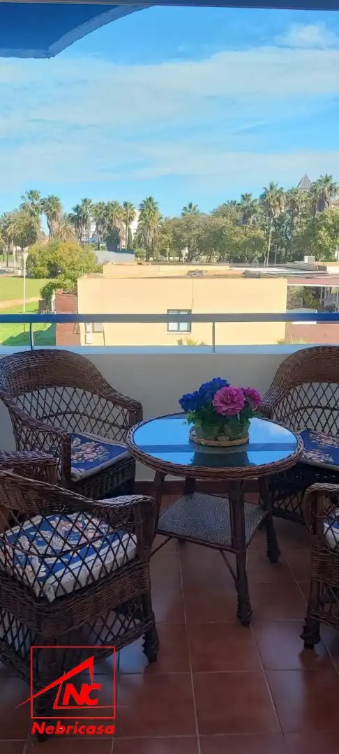 Terraza de Piso de alquiler en Rota con Terraza, Piscina y Amueblado