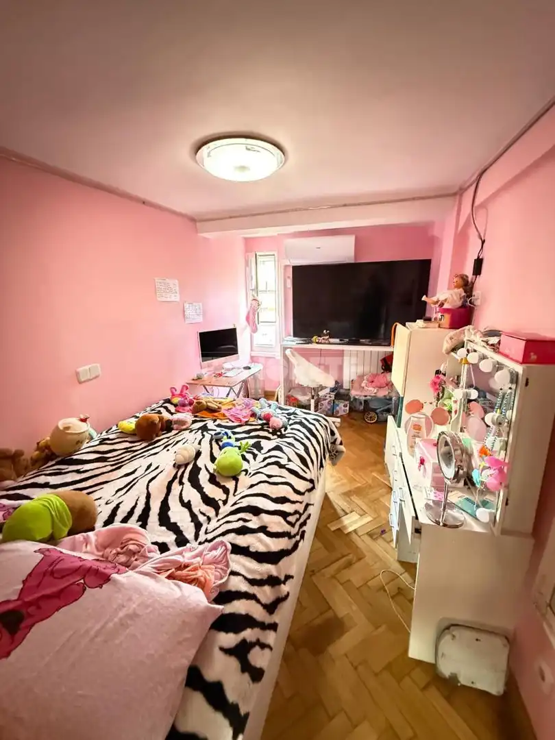 Habitación de Piso en venta en Madrid con Calefacción y Parquet
