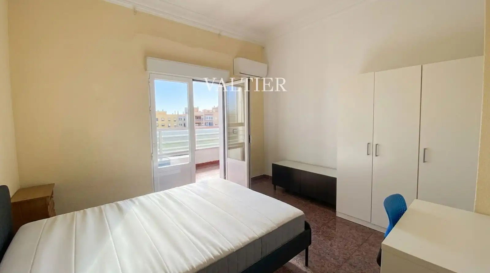 Schlafzimmer von Wohnung zur Miete in Arganzuela